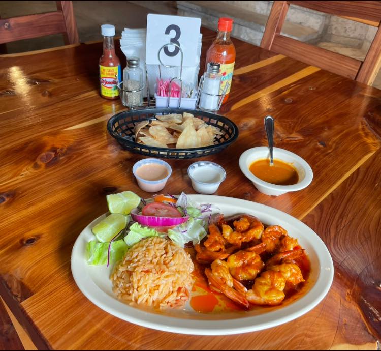 Shrimp a la diabla plate with rice and salad